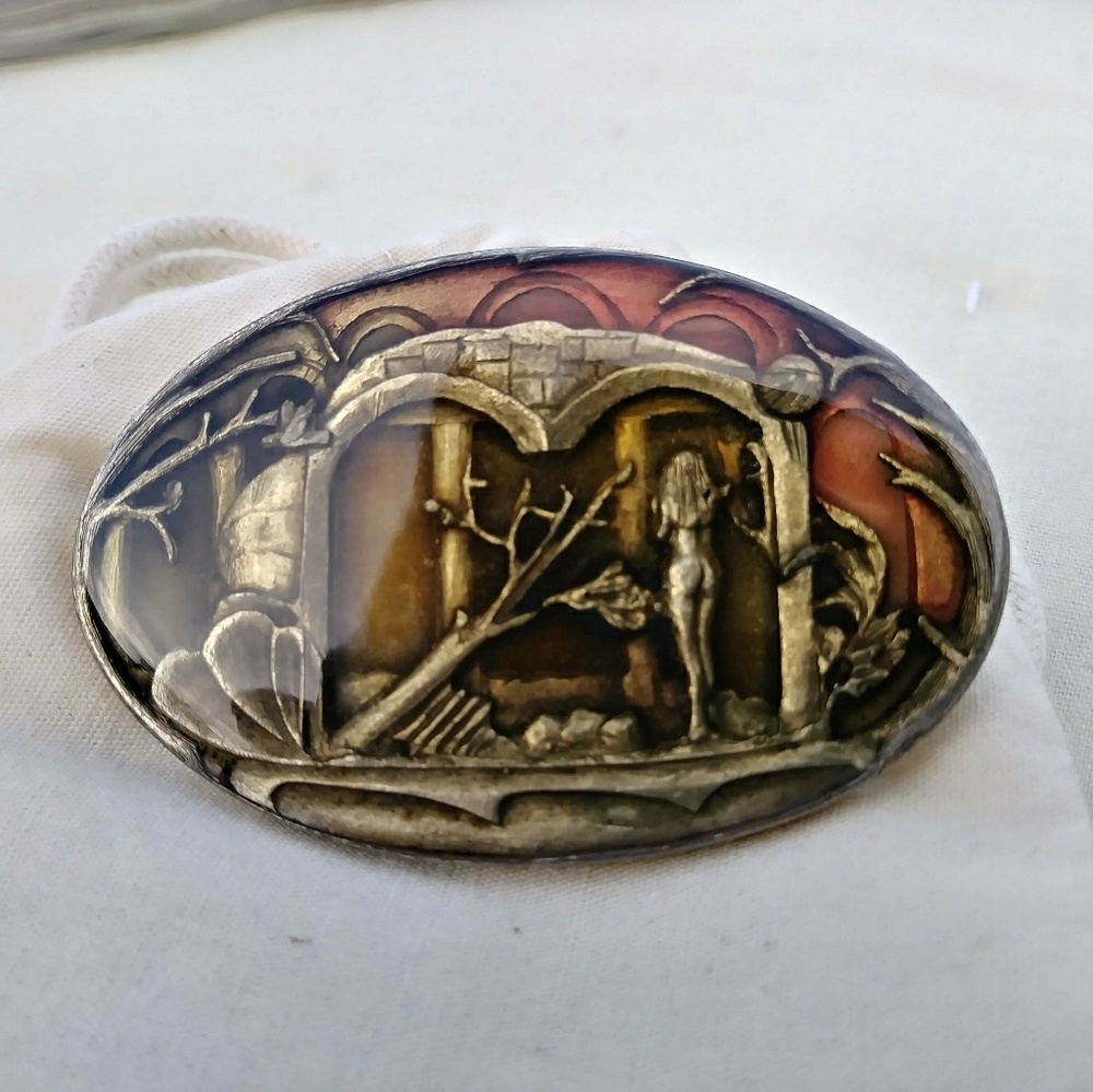 💖Unique Signed Brooch💖